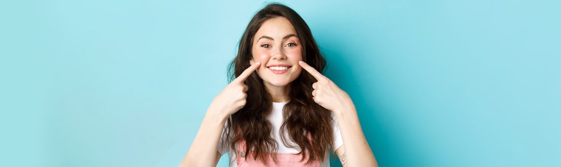 Top Benefits of Teeth Whitening for a Confident Smile